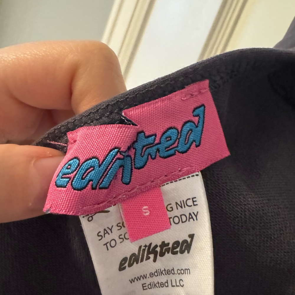 Edikted Jinx Open Back Top - Picture 6 of 6